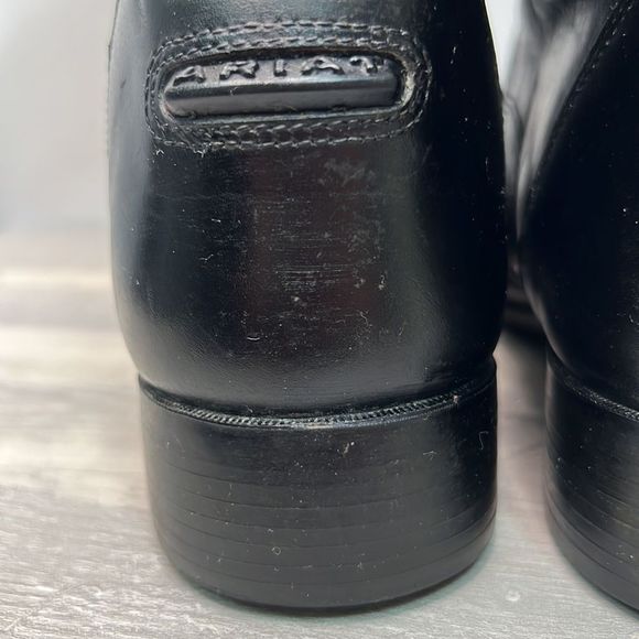 Ariat Black Leather Pull on riding Boots. Size 7 style 77501.  Genuine leather. - Picture 9 of 16